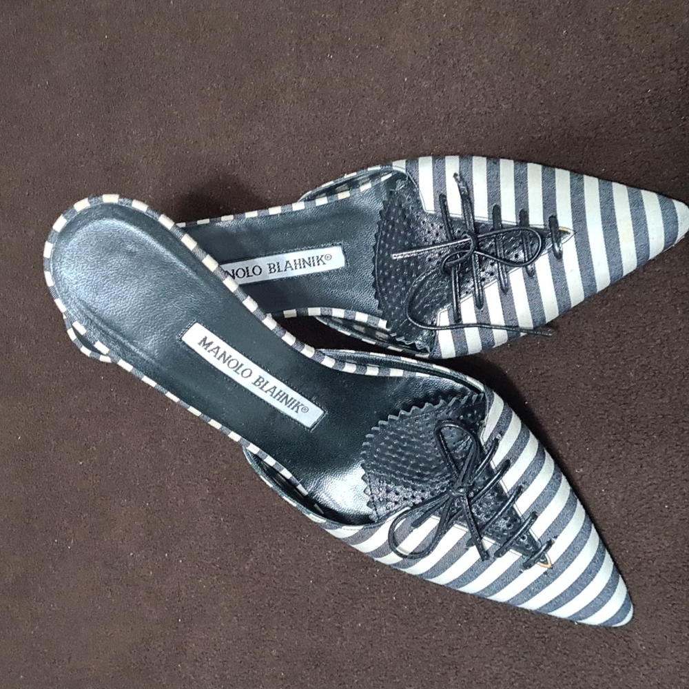 Manolo Blahnik Cloth Sandals In Black and white